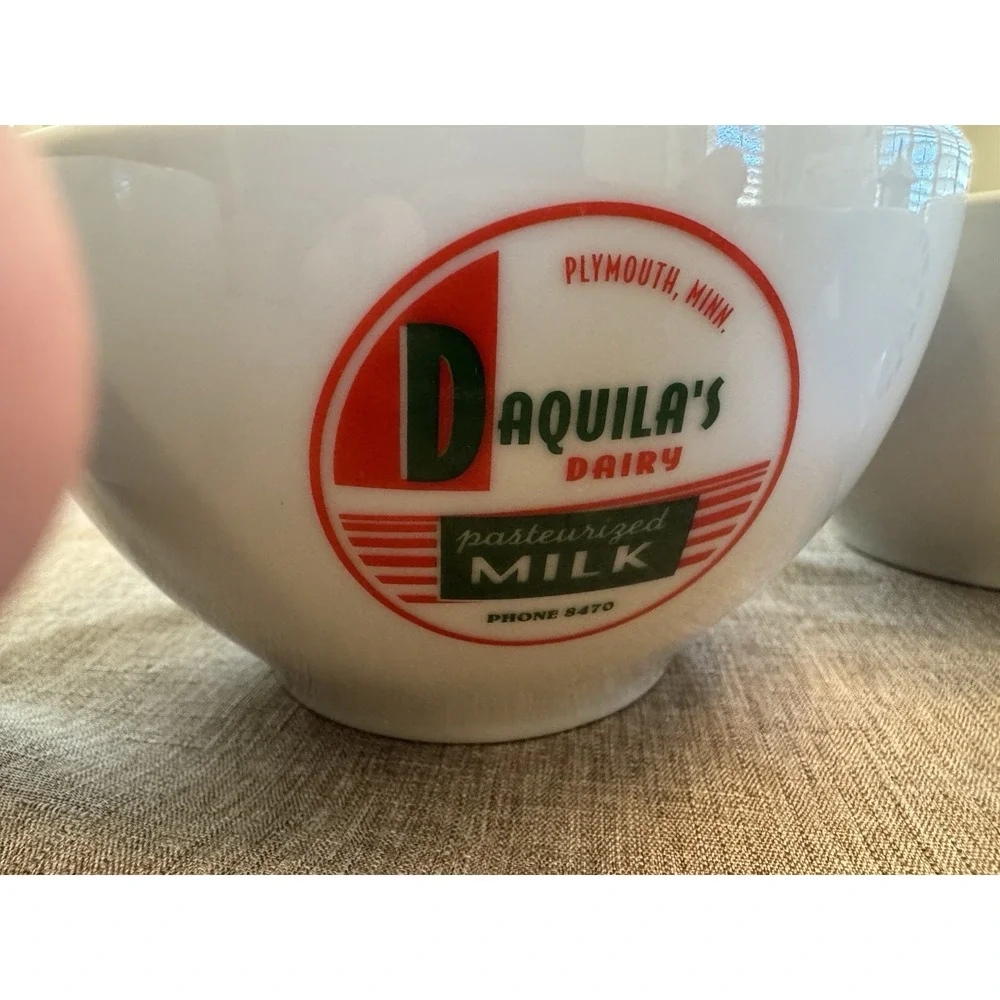 Pottery Barn Dairy Milk Advertisement Cereal Bowls Complete Set of 6 Retired